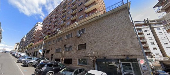 3 rooms Apartment in Rome, Italy No. 132887 11