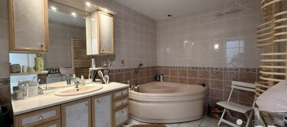 4 bedrooms Townhouse in Poncin, France No. 204400 11