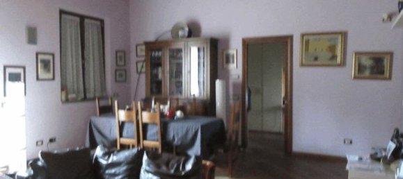 Casa de 14 divisões em Monza, Italy N.º 5353 6