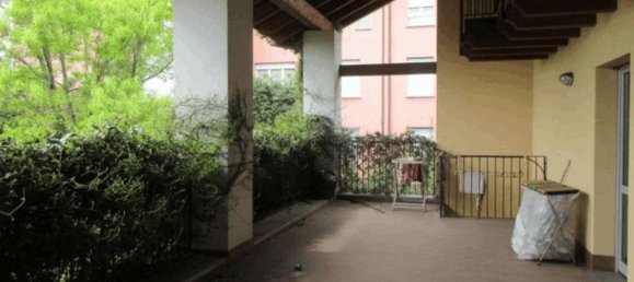 Casa de 14 divisões em Monza, Italy N.º 5353 19