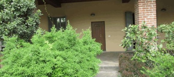 Casa de 14 divisões em Monza, Italy N.º 5353 2