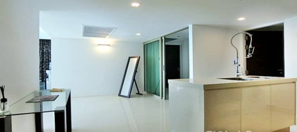 3 bedrooms Condo in Pattaya, Thailand No. 19765 16
