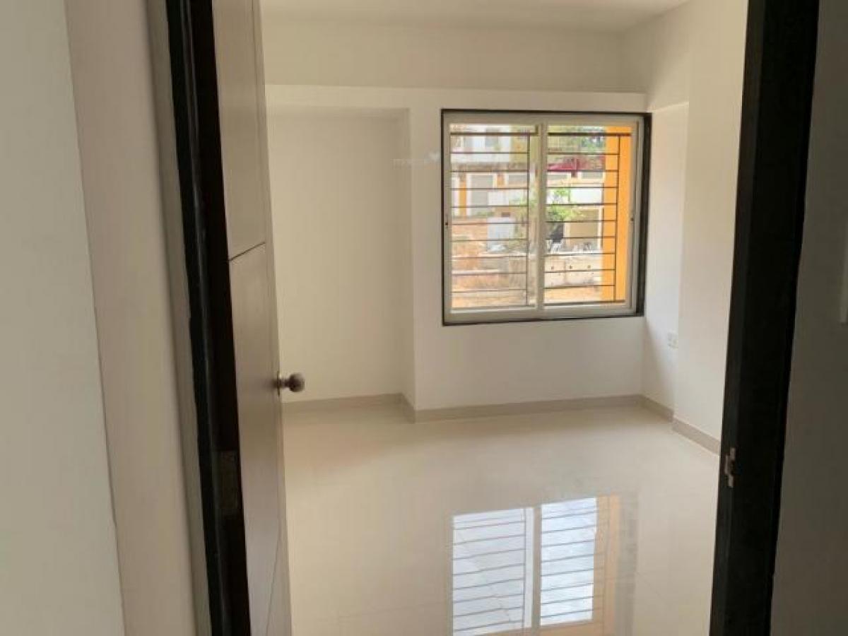 Studio in Pune, India No. 7457