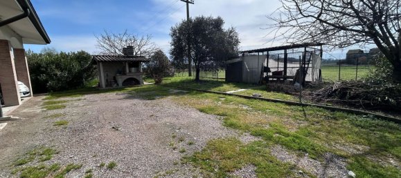 4غرفة شقة في Boretto, Italy رقم 101780 18