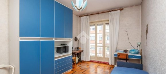 3 rooms Apartment in Turin, Italy No. 52623 7