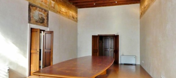 Дом с 7 комнатами в Виченца, Италия № 24501 8