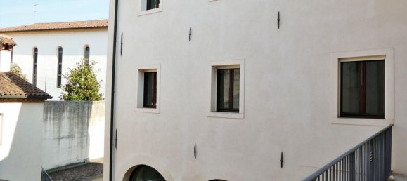 Дом с 7 комнатами в Виченца, Италия № 24501 5