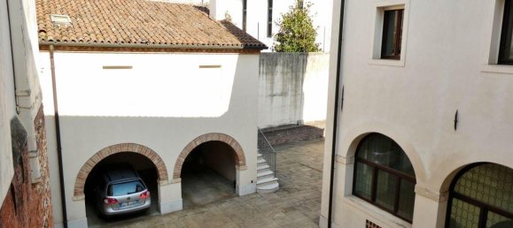 Дом с 7 комнатами в Виченца, Италия № 24501 14