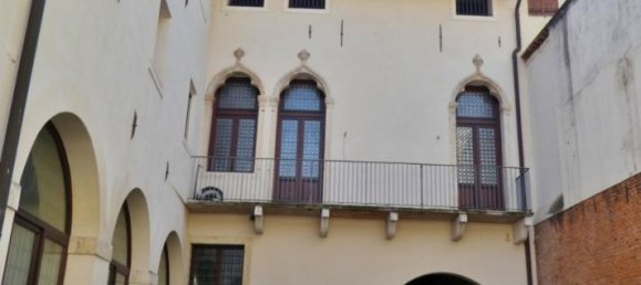 Дом с 7 комнатами в Виченца, Италия № 24501 18