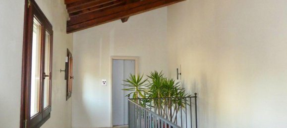 Дом с 7 комнатами в Виченца, Италия № 24501 10