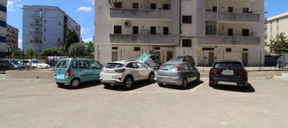 4 bedrooms Apartment in Brindisi, Italy No. 263758 2