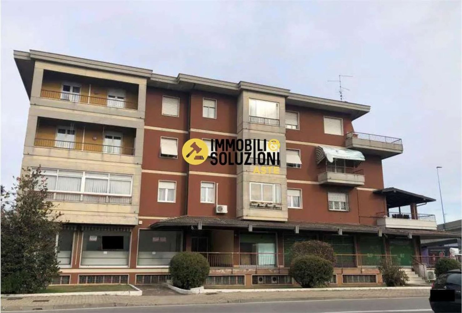 3غرفة شقة في Castel Mella, Italy رقم 4018