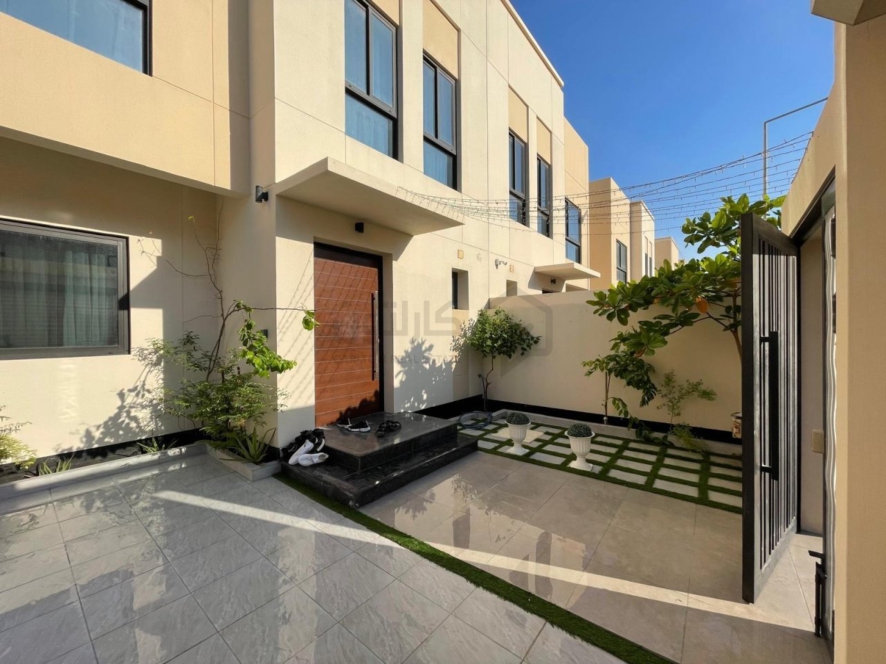 4 bedrooms Villa in Jannusan, Bahrain No. 540