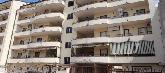 6 rooms Apartment in Santa Maria Capua Vetere, Italy No. 132438 3