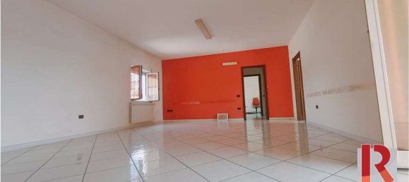 6 rooms Apartment in Santa Maria Capua Vetere, Italy No. 132438 6