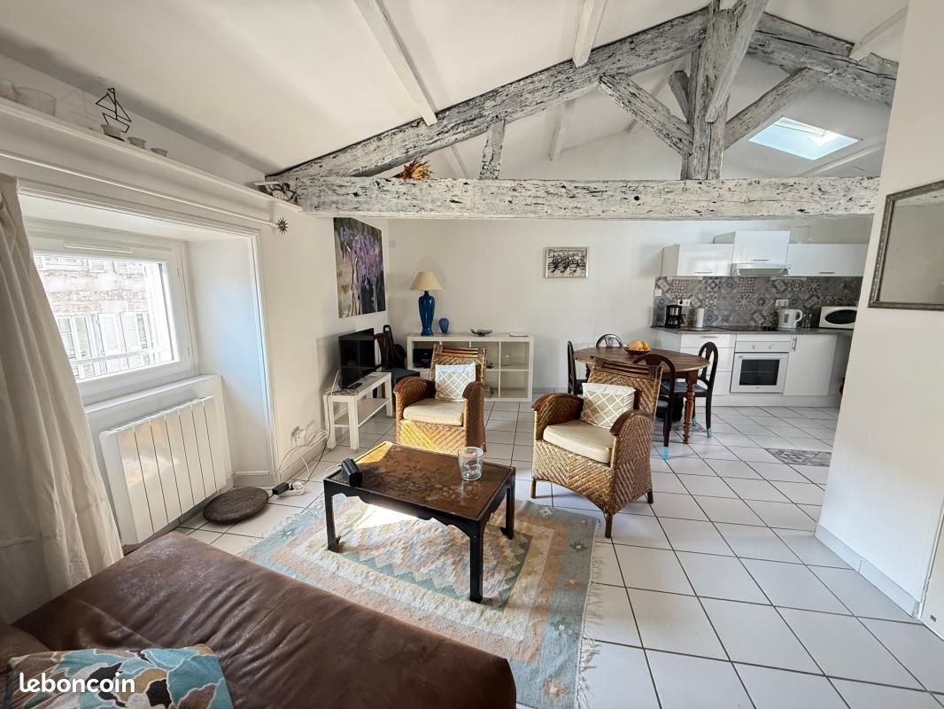 2 bedrooms Apartment in La Rochelle, France No. 291914