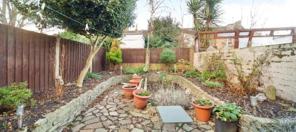 3 bedrooms House in London, United Kingdom No. 11420 15