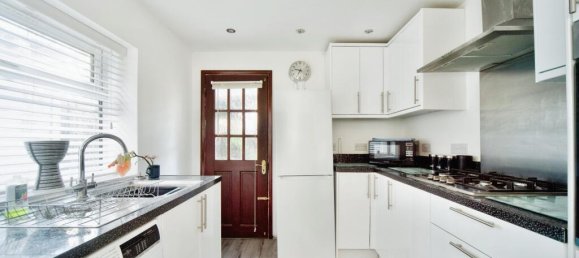 3 bedrooms House in London, United Kingdom No. 11420 9