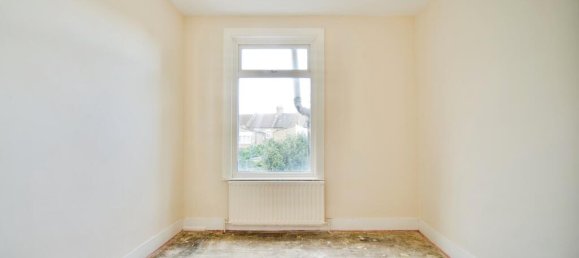 3 bedrooms House in London, United Kingdom No. 11420 14