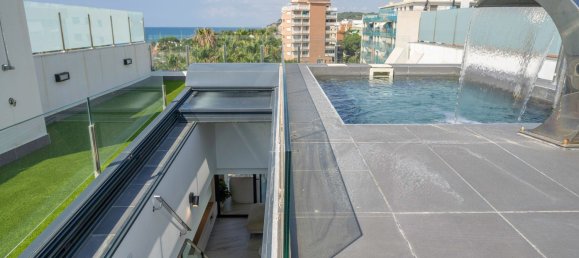 3 Schlafzimmer Doppelhaus in Pineda de Mar, Spain, Nr. 179411 24