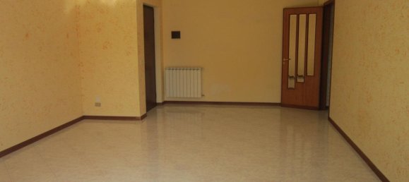 Apartamento de 4 habitaciónes en Mascalucia, Italy No. 48724 12