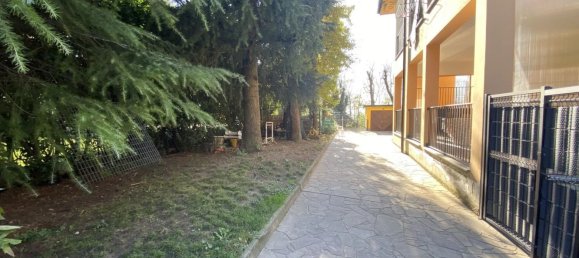 3 rooms Apartment in Ponte Lambro, Italy No. 66182 13