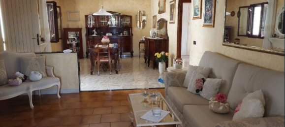 3-Zimmer Wohnung in Torre Annunziata, Italy, Nr. 12024 4