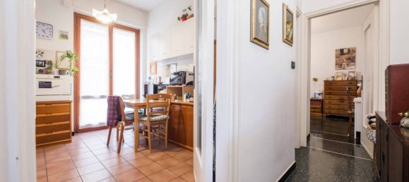 3 bedrooms Apartment in Genoa, Italy No. 266632 11