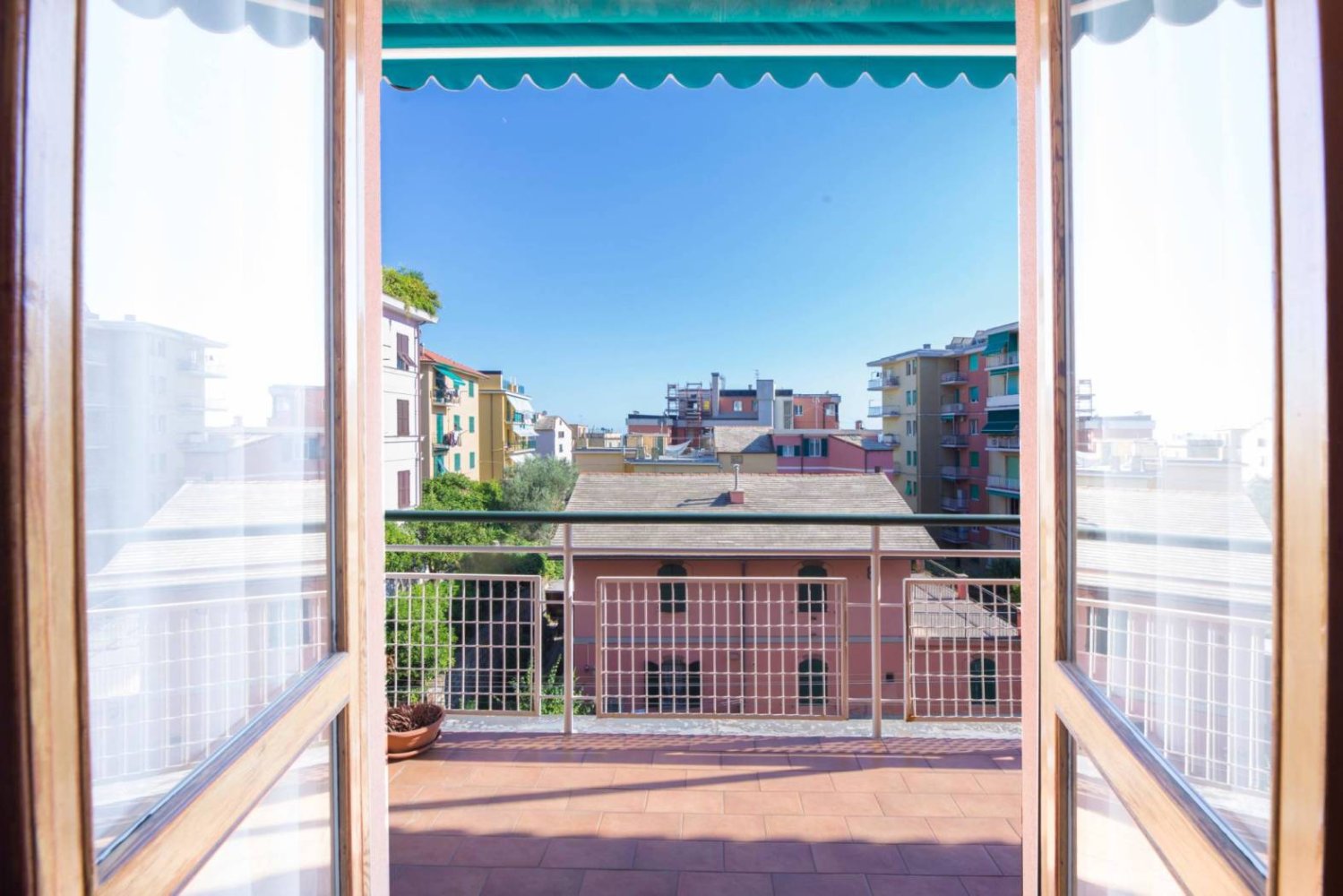 3 bedrooms Apartment in Genoa, Italy No. 266632