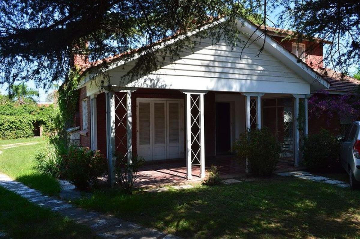 Apartamento de 5 dormitorios en Córdoba, Argentina No. 52962