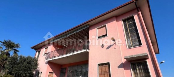 8 bedrooms House in Cremona, Italy No. 11999 55