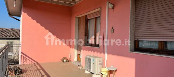8 bedrooms House in Cremona, Italy No. 11999 22