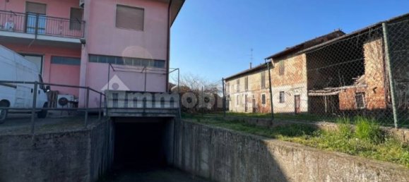 8 bedrooms House in Cremona, Italy No. 11999 85