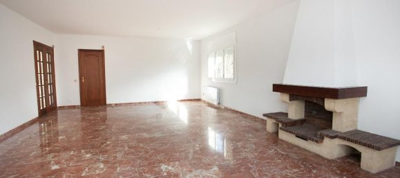 6 bedrooms House in Sant Vicenc De Montalt, Spain No. 77610 11