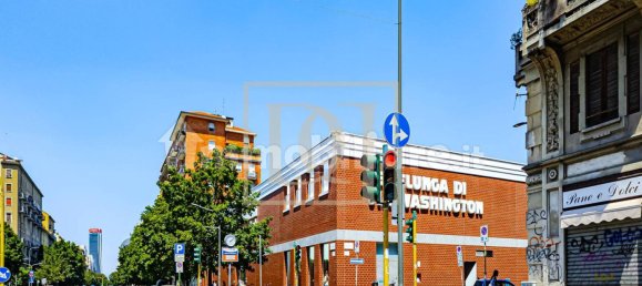 1 bedroom Apartment in Milan, Italy No. 331591 2