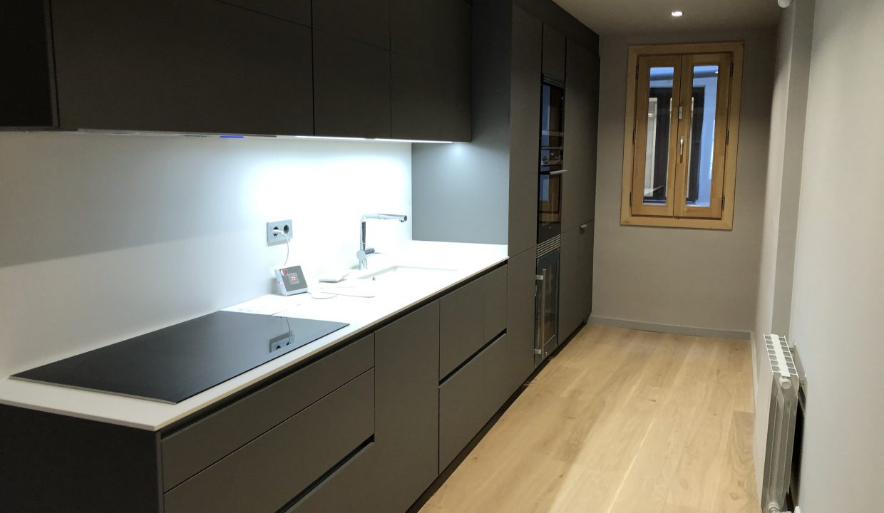 3 غرف نوم شقة في Ciutat Vella, Spain رقم 25634