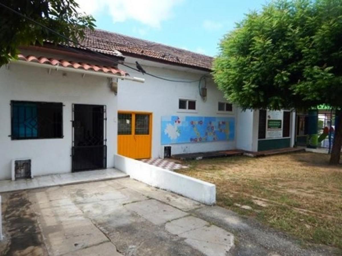 Casa de 5 dormitorios en Atlántico, Colombia No. 1198