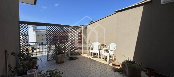 Пентхаус с 3 спальнями в Бари, Италия № 353254 2