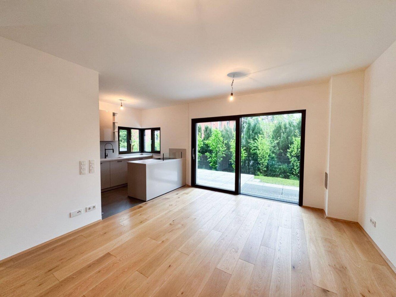 5 rooms Townhouse in Penzing, Austria No. 241669