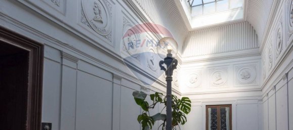 4 bedrooms Apartment in Naples, Italy No. 113173 32