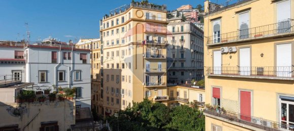 4 bedrooms Apartment in Naples, Italy No. 113173 25