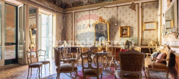 4 bedrooms Apartment in Naples, Italy No. 113173 17