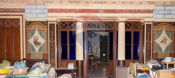 4 bedrooms Apartment in Naples, Italy No. 113173 12