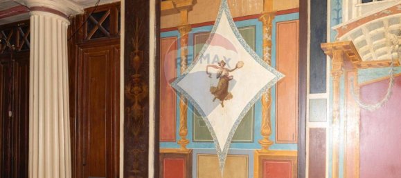 4 bedrooms Apartment in Naples, Italy No. 113173 14