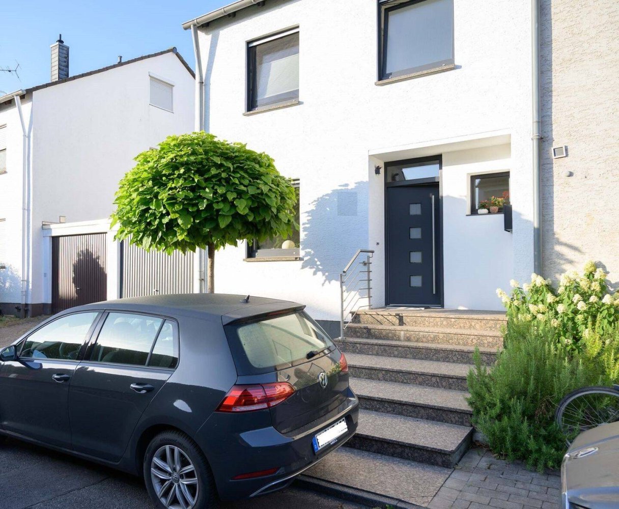 3 bedrooms Townhouse in Viersen, Germany No. 290578