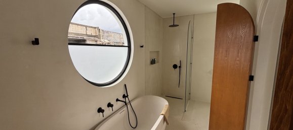 Вилла с 3 спальнями в Денпасар, Индонезия № 2502 4