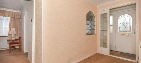 3 bedrooms Bungalow in Essex, United Kingdom No. 4063 11