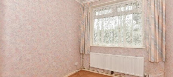 3 bedrooms Bungalow in Essex, United Kingdom No. 4063 18