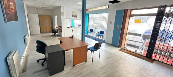 Imóvel comercial em Corbeil-Essonnes, France 52 m² N.º 181000 2