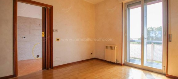 3-Zimmer Wohnung in Momo, Italy, Nr. 24652 10